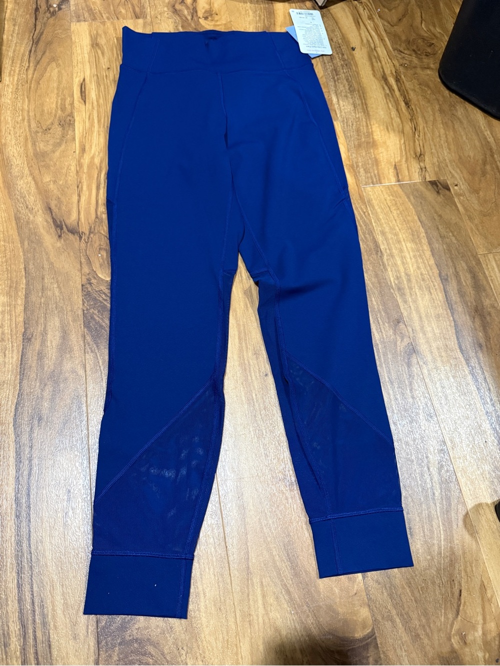 New Lululemon Hot like Agni pant mesh size 8